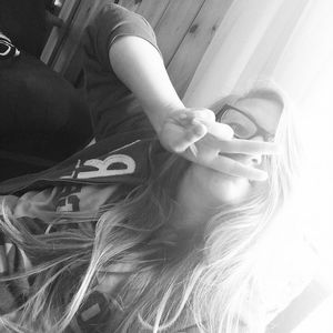 Meet your Posher, Evelyn